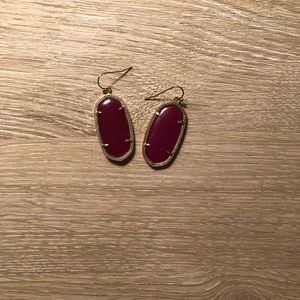 Elle drop earrings in gold